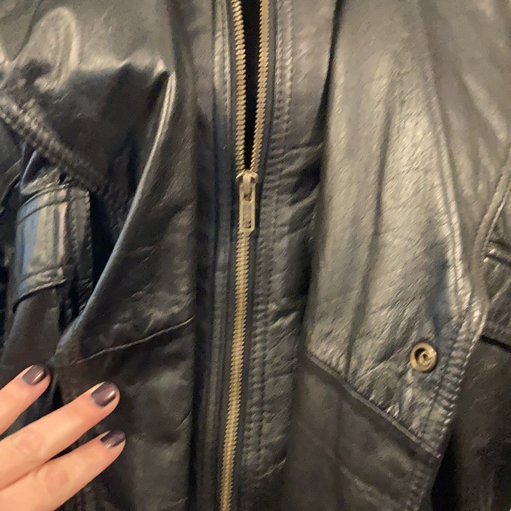 Vintage Leather Jacket - Picture 4 of 6